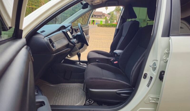
Used 2017  Toyota Axio full									