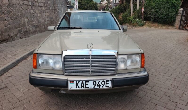 
Used 1993  Mercedes 124 full									