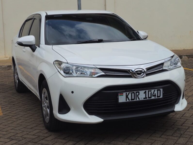 
Used 2017  Toyota Axio full									