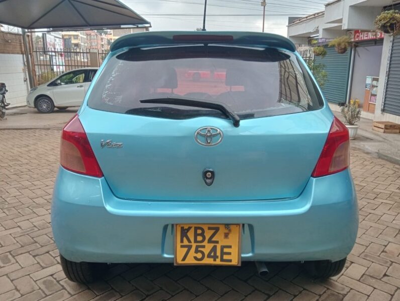 
Used 2007  Toyota Vitz full									