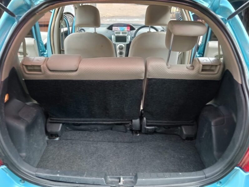 
Used 2007  Toyota Vitz full									
