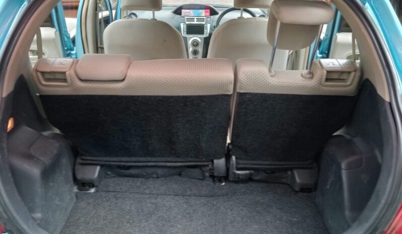 
Used 2007  Toyota Vitz full									