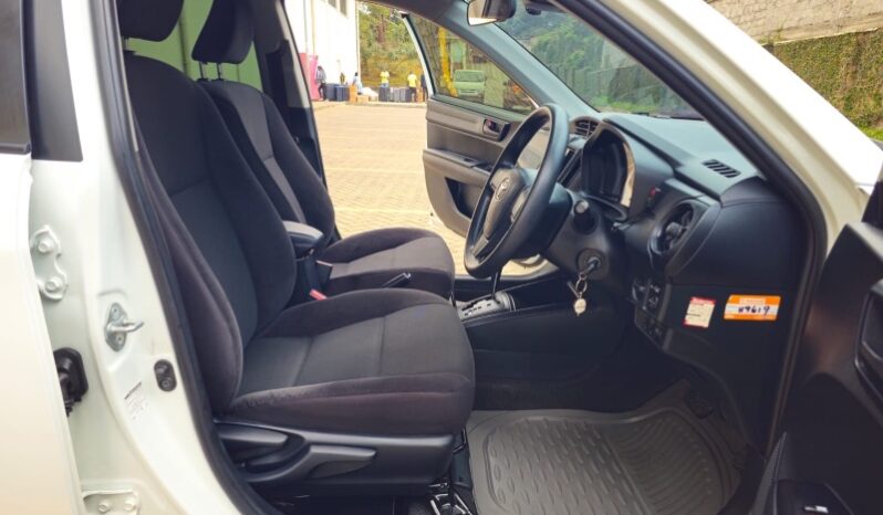 
Used 2017  Toyota Axio full									