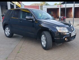 Certified Used 2010  Suzuki Escudo