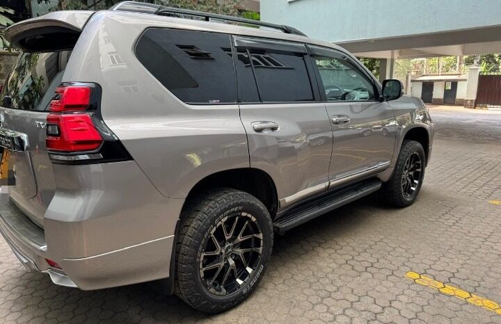 
Certified Used 2020  Toyota Land Cruiser Prado full									