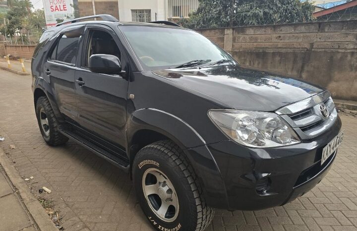 
Certified Used 2006  Toyota Fortuner full									