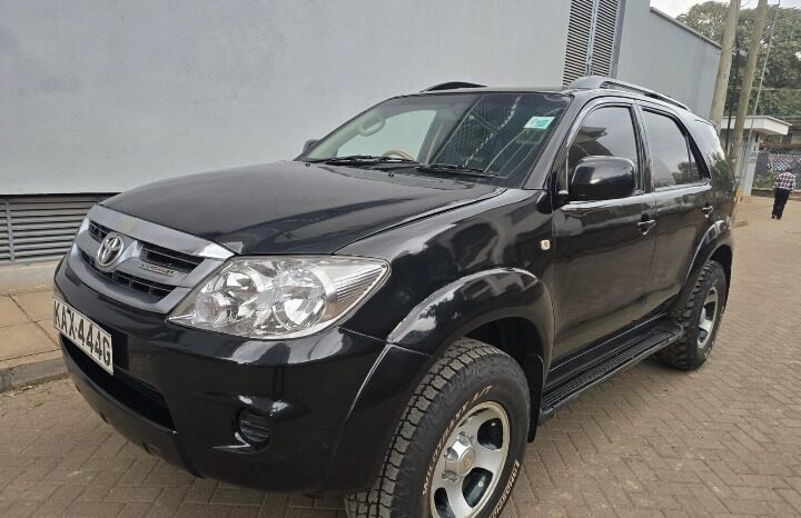 
Certified Used 2006  Toyota Fortuner full									