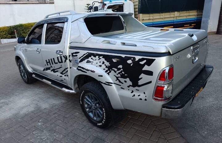 
Certified Used 2013  Toyota Hilux full									