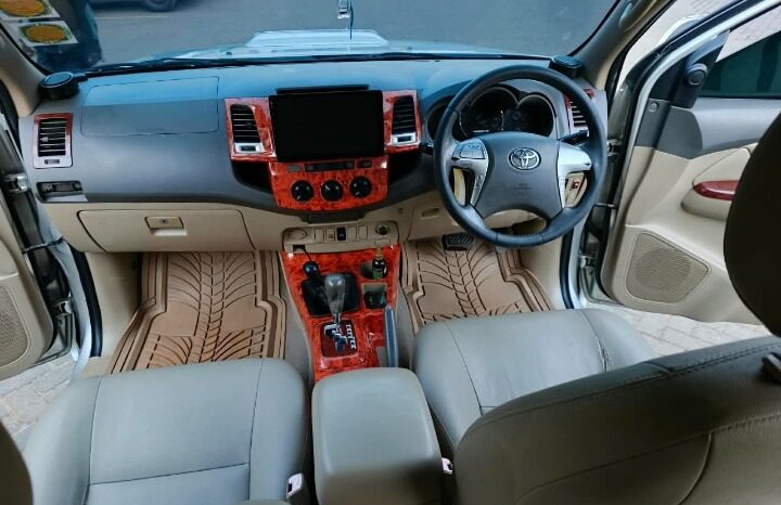 
Certified Used 2013  Toyota Hilux full									
