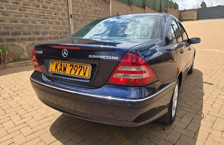 
Certified Used 2006 Mercedes C200 full									