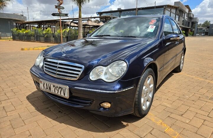 
Certified Used 2006 Mercedes C200 full									
